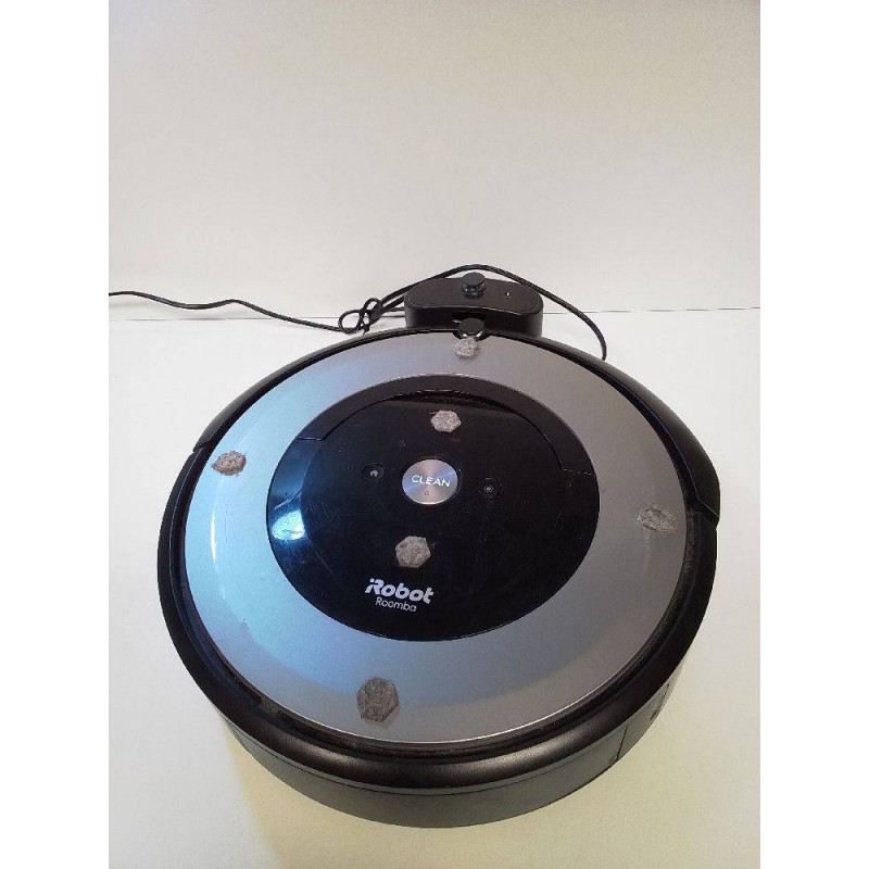 ASPIRATEUR ROBOT ROOMBA