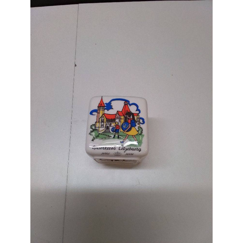 TIRELIRE VILLEROY ET BOCH EN L\'ÉTAT 