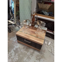 CHEVET MODERNE AVEC ÉCLAIRAGE 