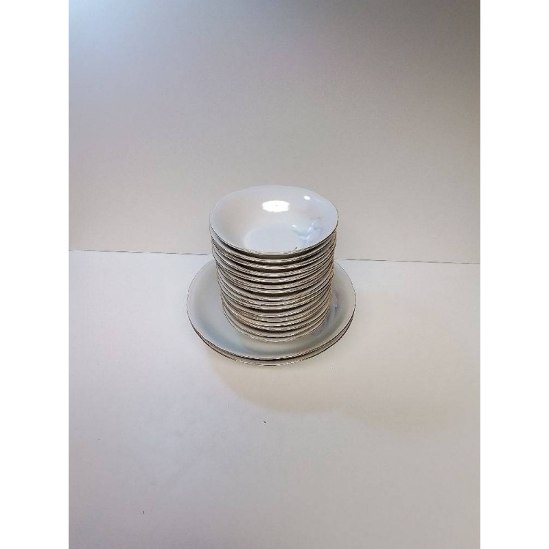 LOT VAISSELLE MOTIF CYGNES 