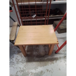 BOUT DE CANAPE EN PIN