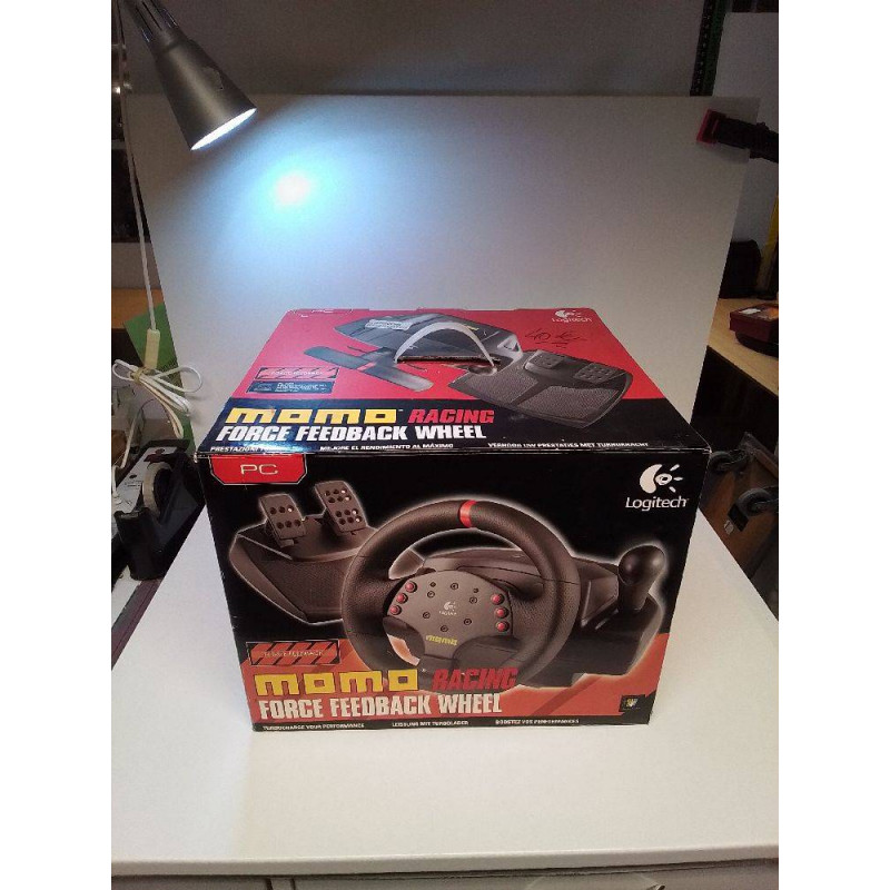 VOLANT LOGITECH MOMO 