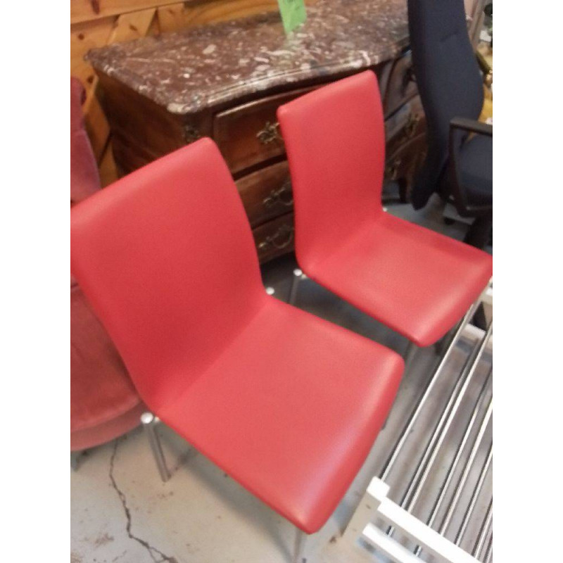 CHAISE MODERNE ROUGE 