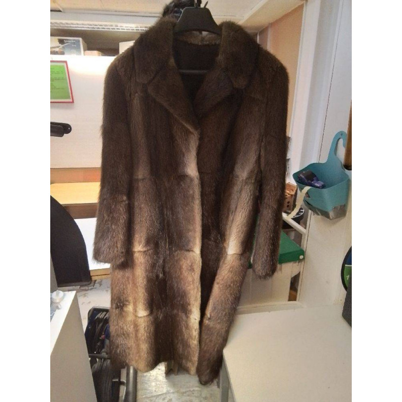 MANTEAU EN FOURRURE 