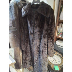 MANTEAU EN FOURRURE 