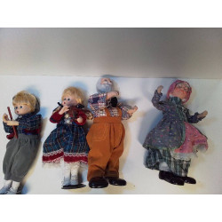 LOT POUPÉES MUSICALE 