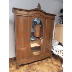 ARMOIRE 3 PORTES CHAPEAU...