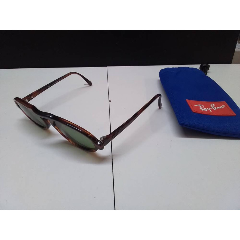 LUNETTE SOLAIRE RAYBAN 