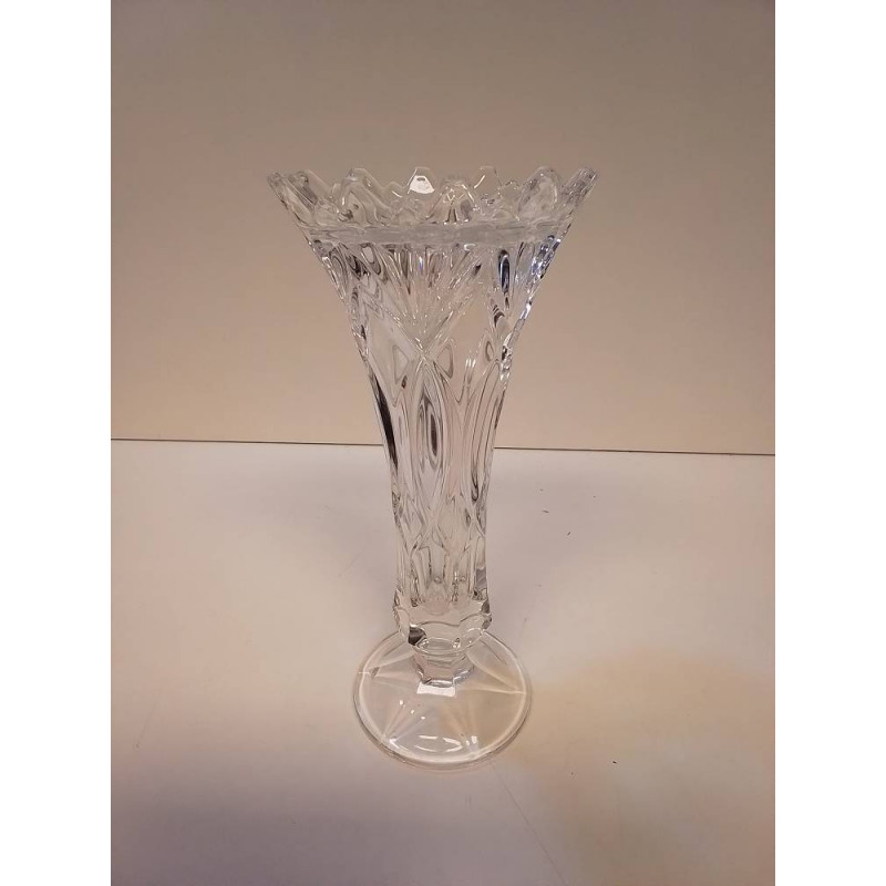 VASE CRISTAL CISELÉ 