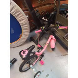 VELO A ROULETTES ROSES 