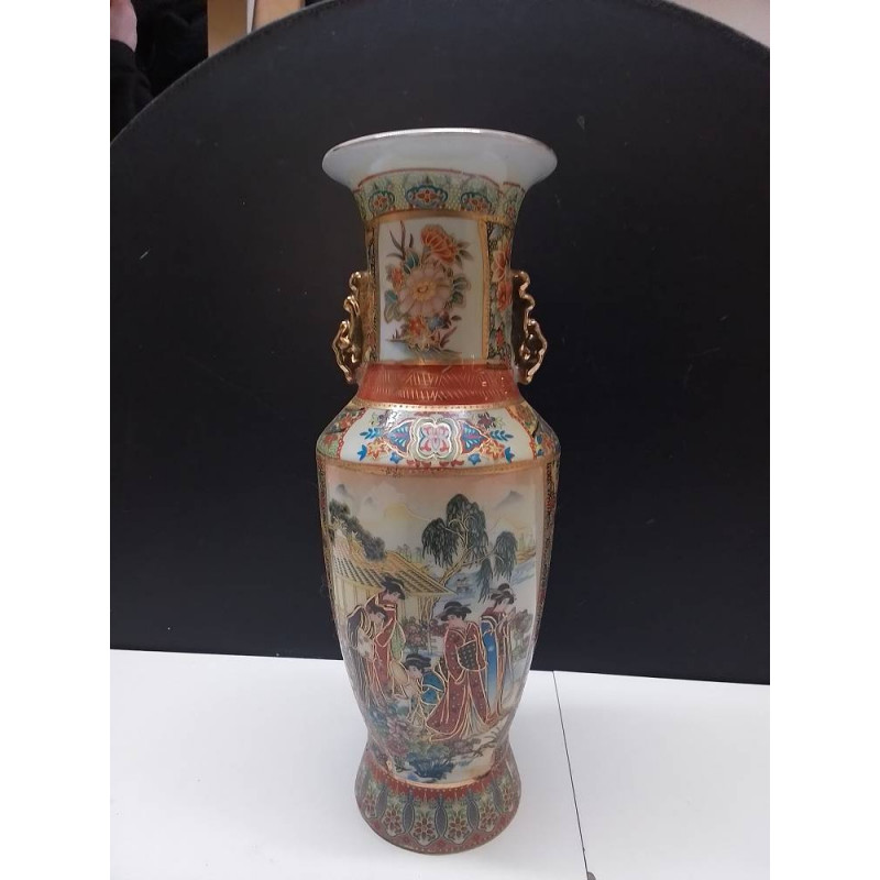 VASE ASIATIQUE 
