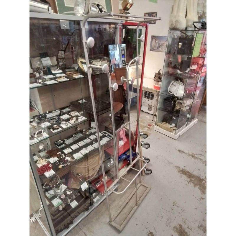 VESTIAIRE METAL ANCIEN