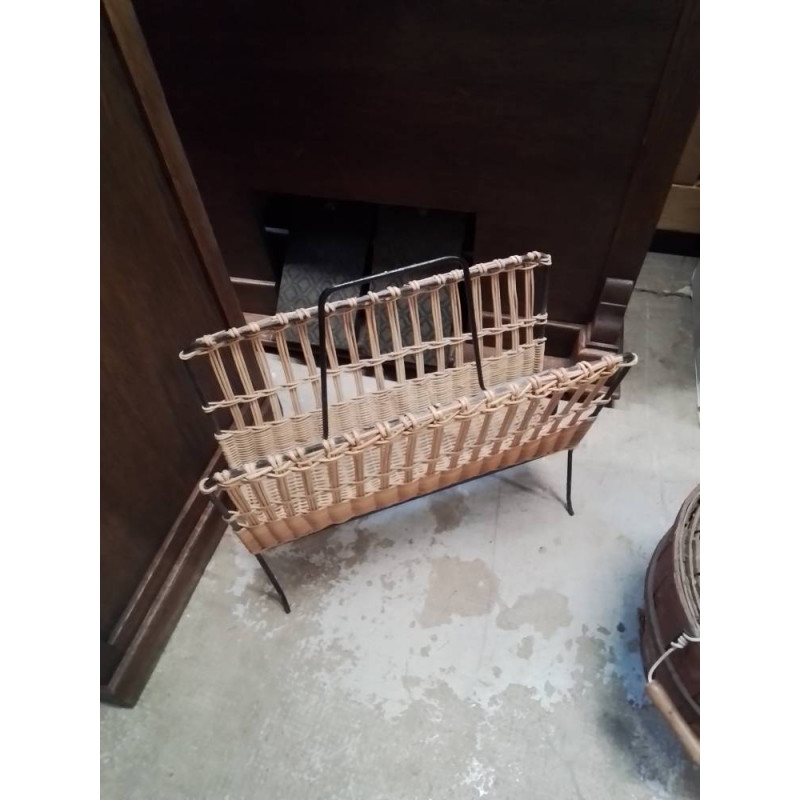 PORTE REVUES METAL ET OSIER 