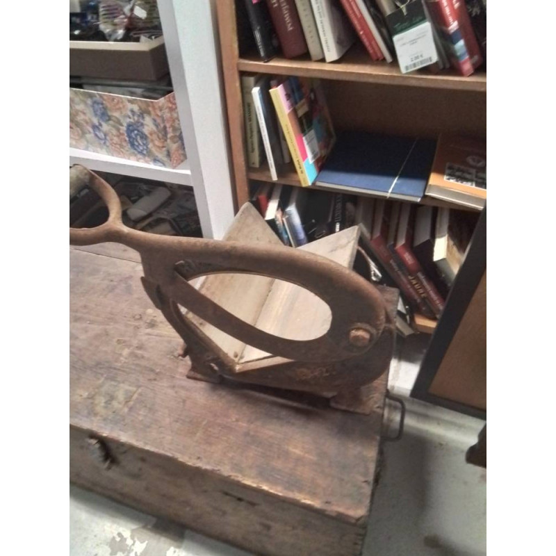 TRANCHEUSE A PAIN VINTAGE