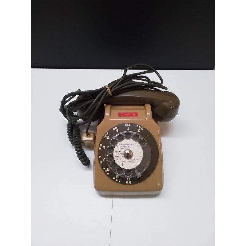 TÉLÉPHONE A CADRAN 