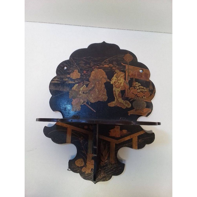 ÉTAGÈRE MURALE VICTORIENNE STYLE JAPONISANT 
