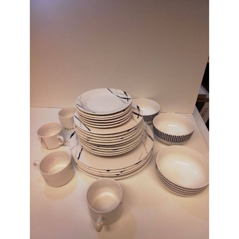 LOT VAISSELLE MODERNE 