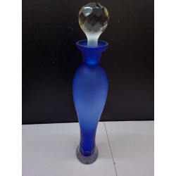 CARAFE EN VERRE BLEU GIVRÉ