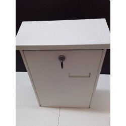 BOITE A LETTRES METAL