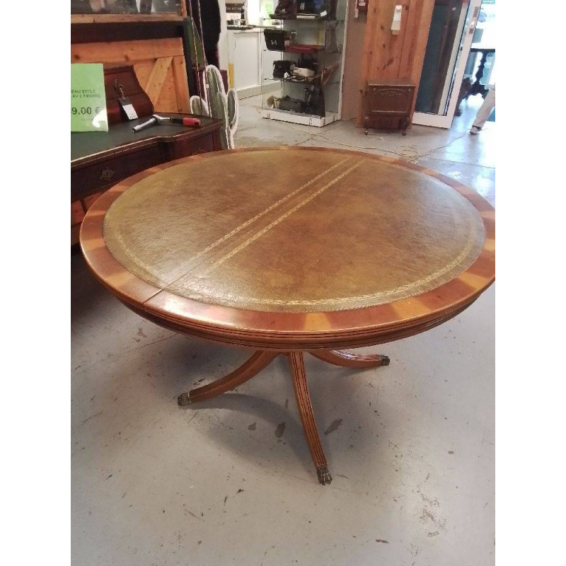 TABLE STYLE ANGLAIS PATES DE LION 