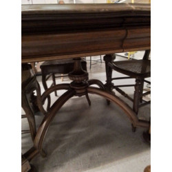 TABLE EN NOYER STYLE RENAISSANCE GHOTIQUE + 4 ALLONGES DE 50CM