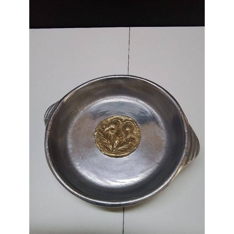 VIDE POCHE A MEDAILLON 