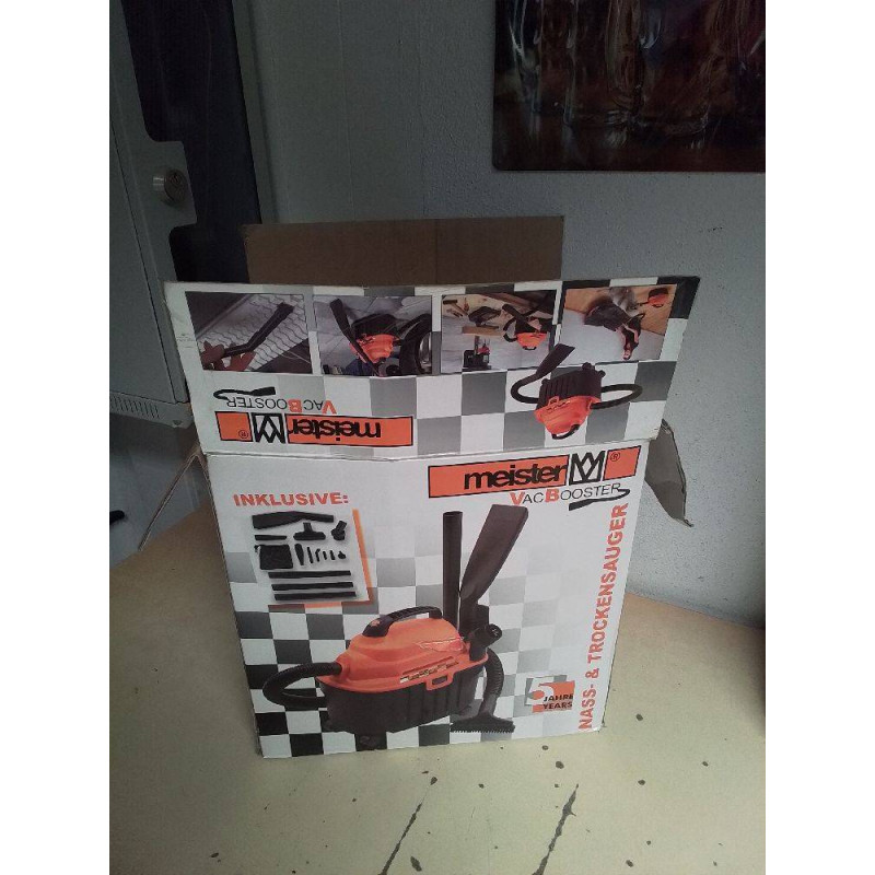 ASPIRATEUR DE CHANTIER 