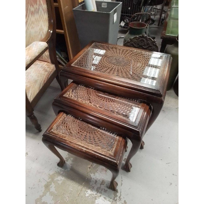 TABLE GIGOGNES CHIPPENDALE 