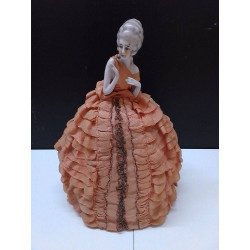 MARQUISE EN PORCELAINE 