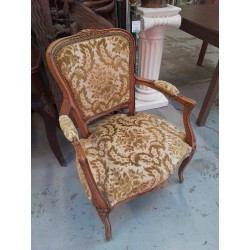 FAUTEUIL STYLE LOUIS XV 