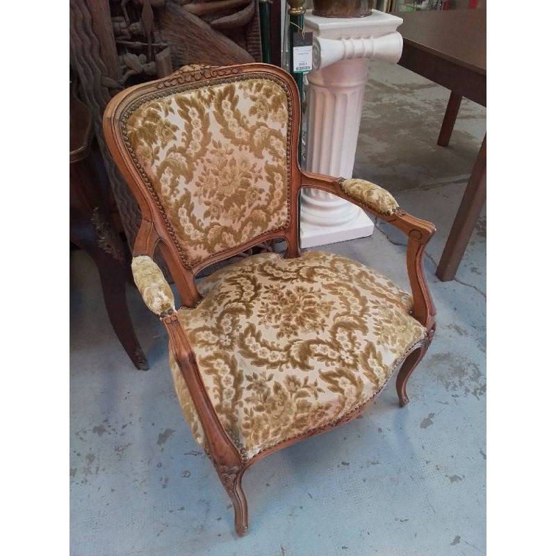 FAUTEUIL STYLE LOUIS XV 