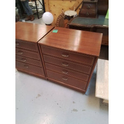 COMMODE 4 TIROIRS BORD DORE...