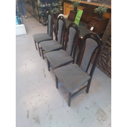 LOT 4 CHAISES NOIR TISSUS...