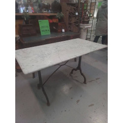 TABLE DE BISTROT AMOS...