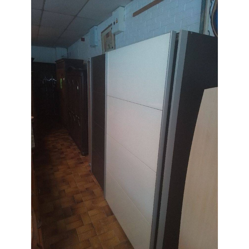 ARMOIRE MODERNE 2 PORTES COULISSANTES 