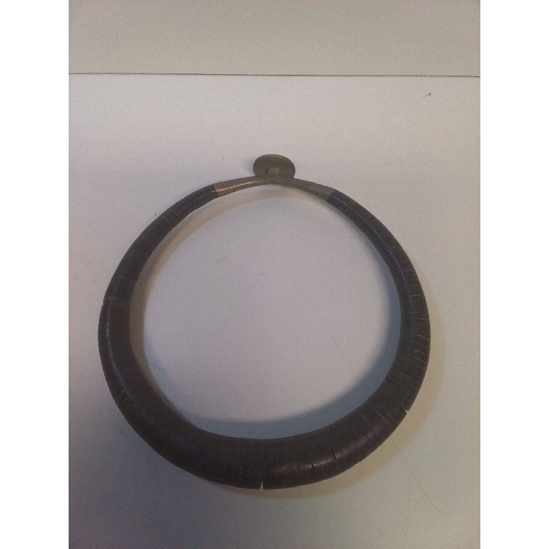 BIJOU EST UN KALABUBU