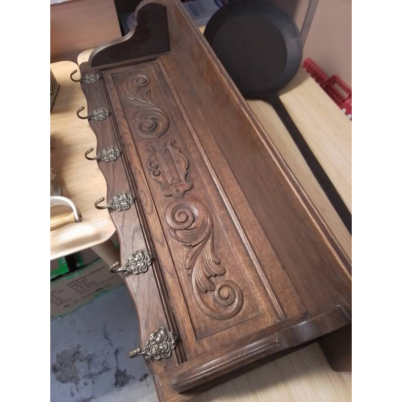 ÉTAGÈRE MURALE BOIS SCULPTÉ 