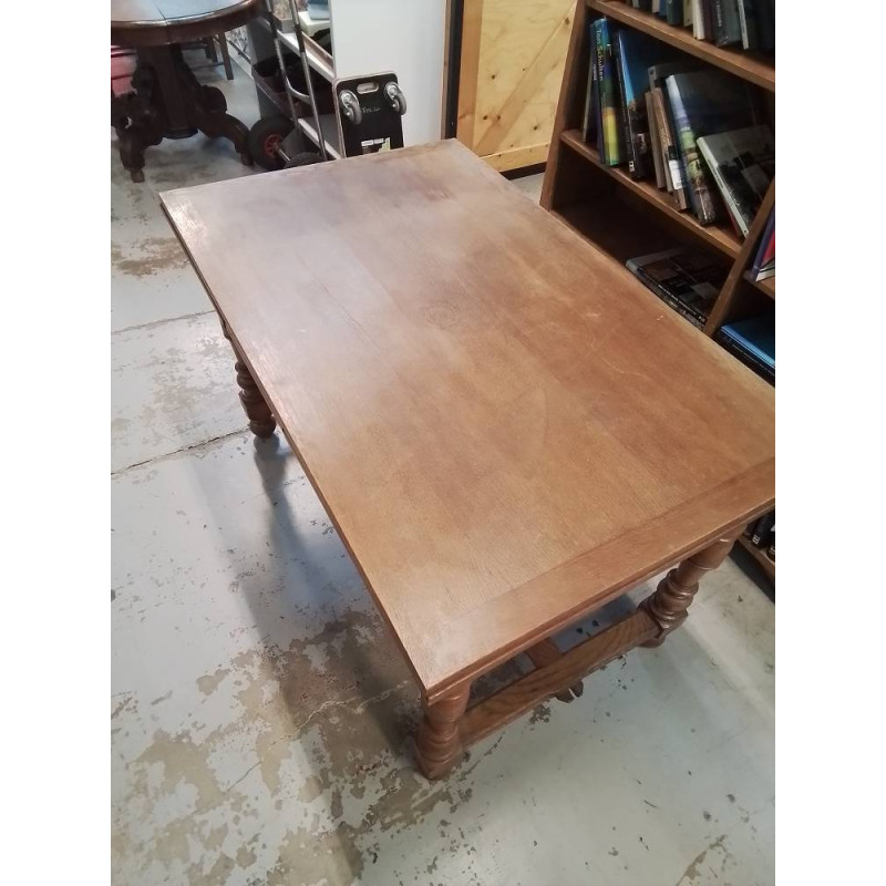 TABLE EN BOIS RECTANGULAIRE 