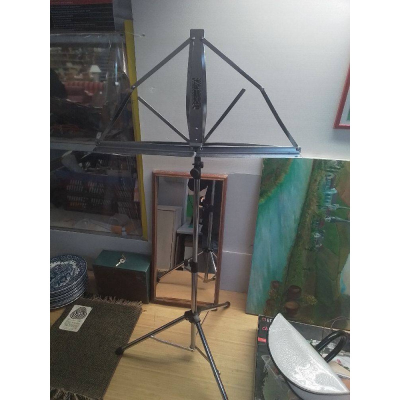 PRÉSENTOIR A PARTITIONS 