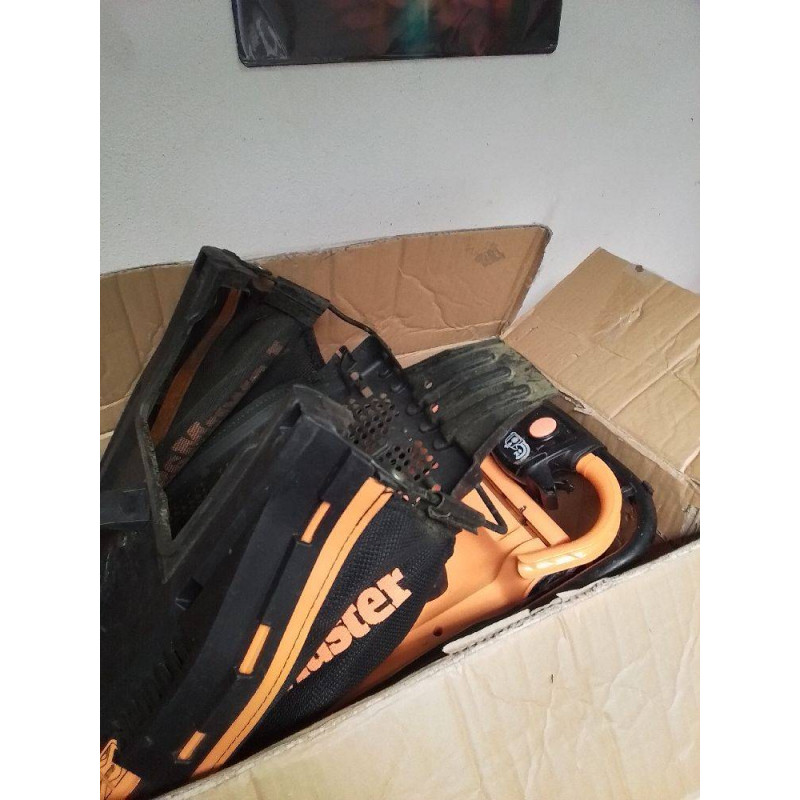 TONDEUSE LAWN MASTER 