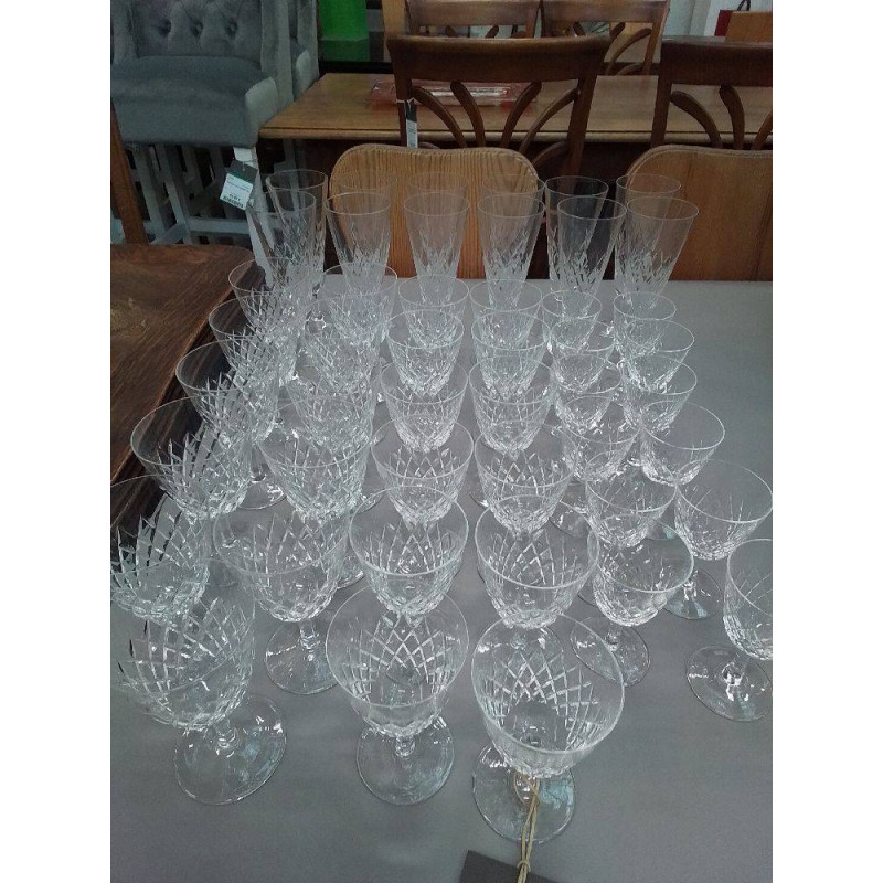 LOT DE VERRES EN CRISTAL 