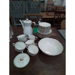 SERVICE A DESSERT...