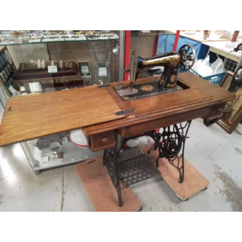 MACHINE A COUDRE SINGER 