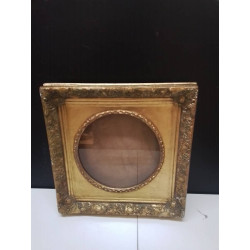 CADRE ANCIEN BOIS DORÉ 