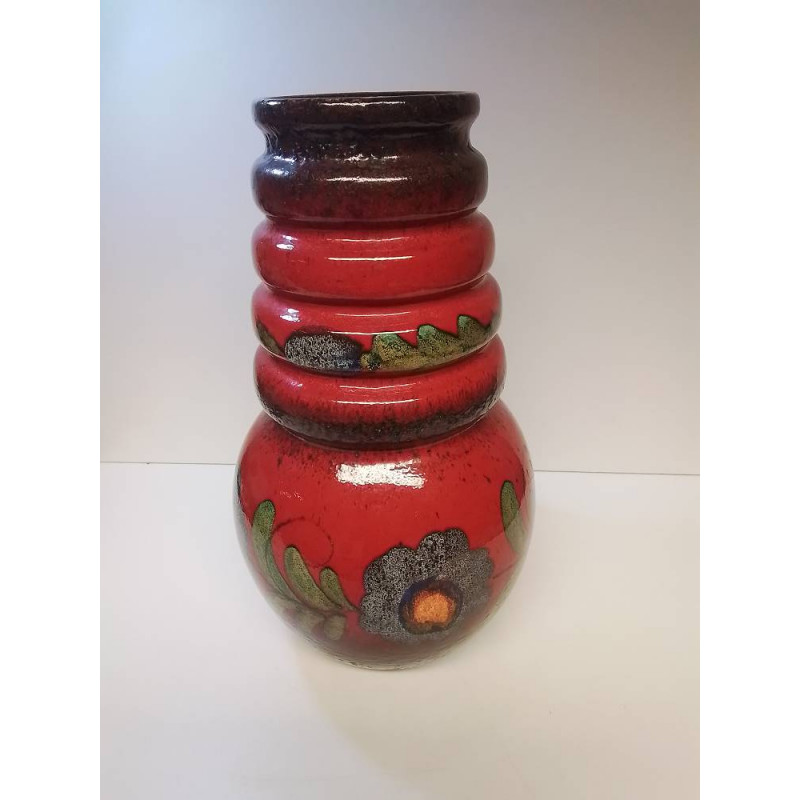VASE ROUGE  SIGNÉ 