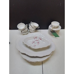 LOT PORCELAINE WINTERLING...