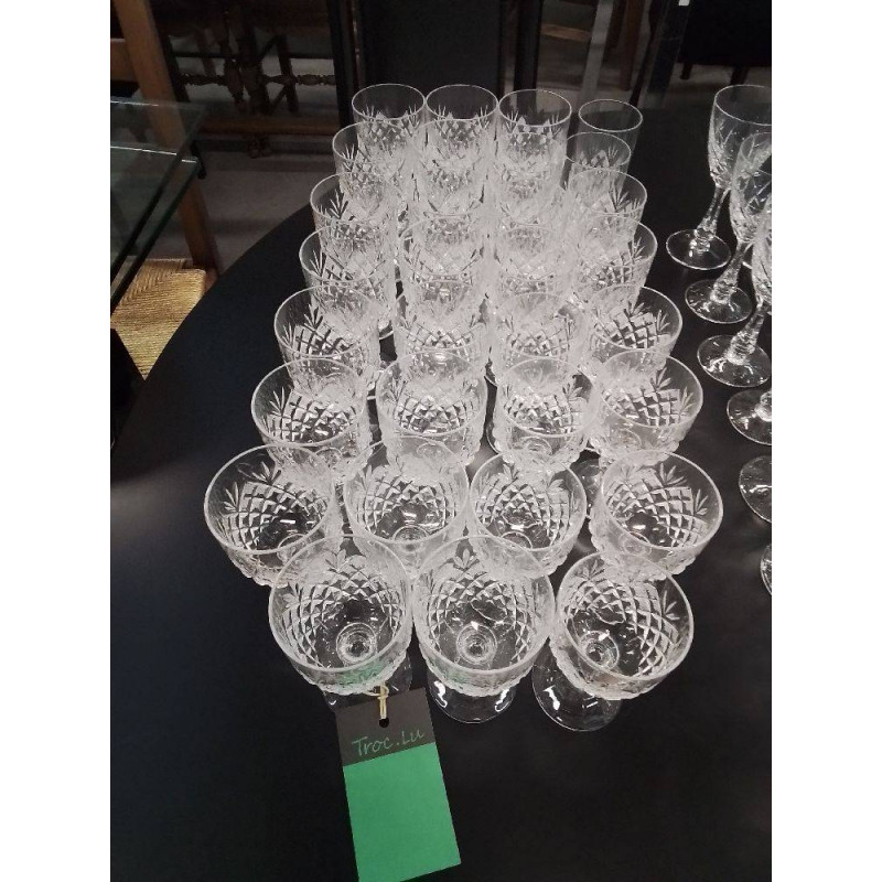 LOT VERRES CRISTAL CISELÉ 
