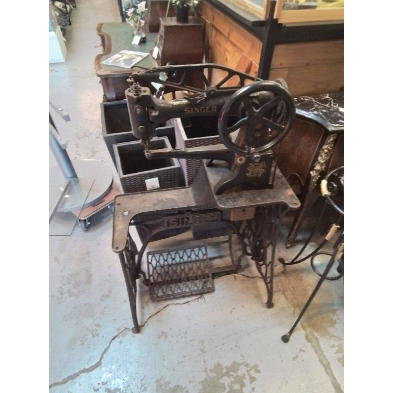 MACHINE A COUDRE DE CORDONNIER SINGER