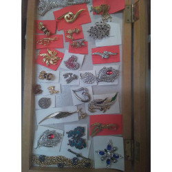 BIJOUX DIVERS LA PIECE 