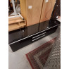 MEUBLE TV MODERNE 3 TIROIRS ET 2 PORTES 